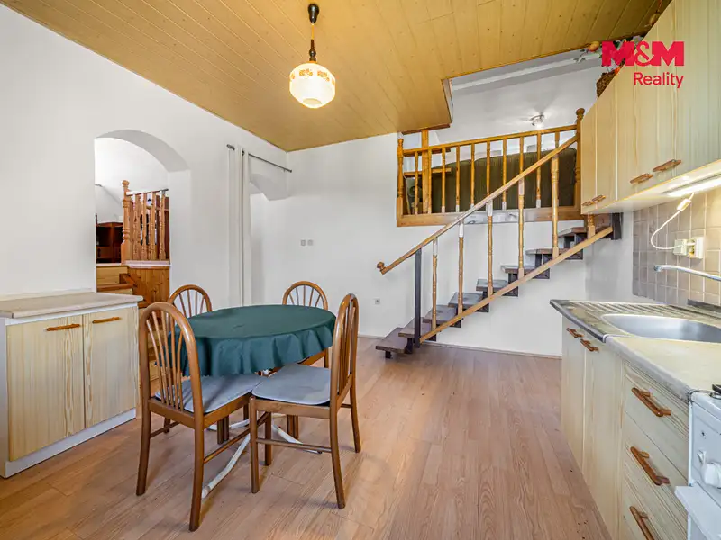 Prodej rodinného domu 220 m², pozemek 404 m², Krásné Údolí – náhled fotky 3