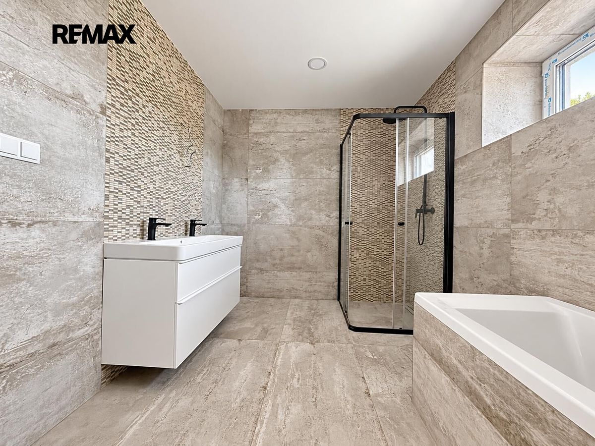 Prodej rodinného domu 107 m², pozemek 333 m² – fotografie 4