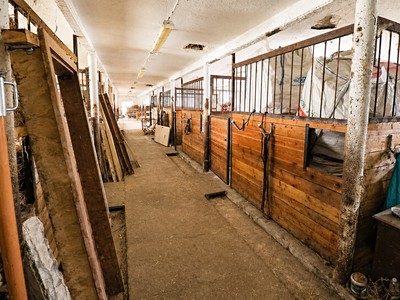 Комерційне приміщення на продаж, 2 051 м² (3 з 7)