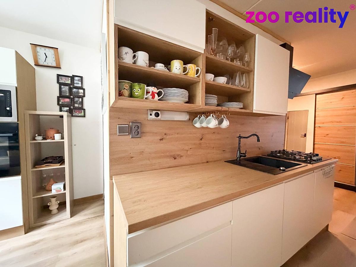 Prodej bytu 3+1 76 m², Chomutov – fotka 1 z 3