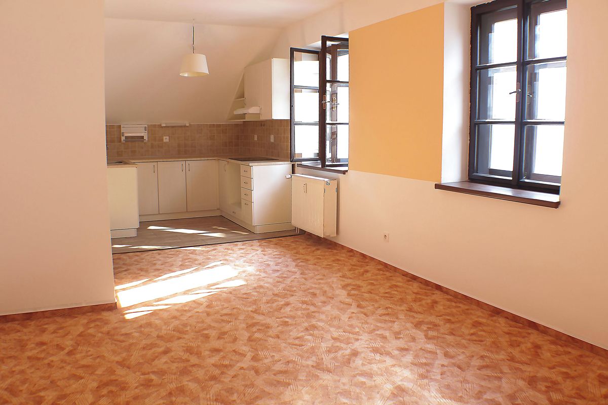 Pronájem bytu 1+kk 37 m²