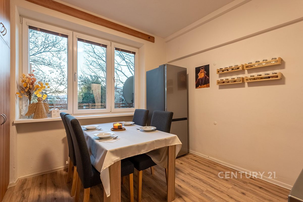 Pronájem bytu 2+1 63 m² – fotografie 4