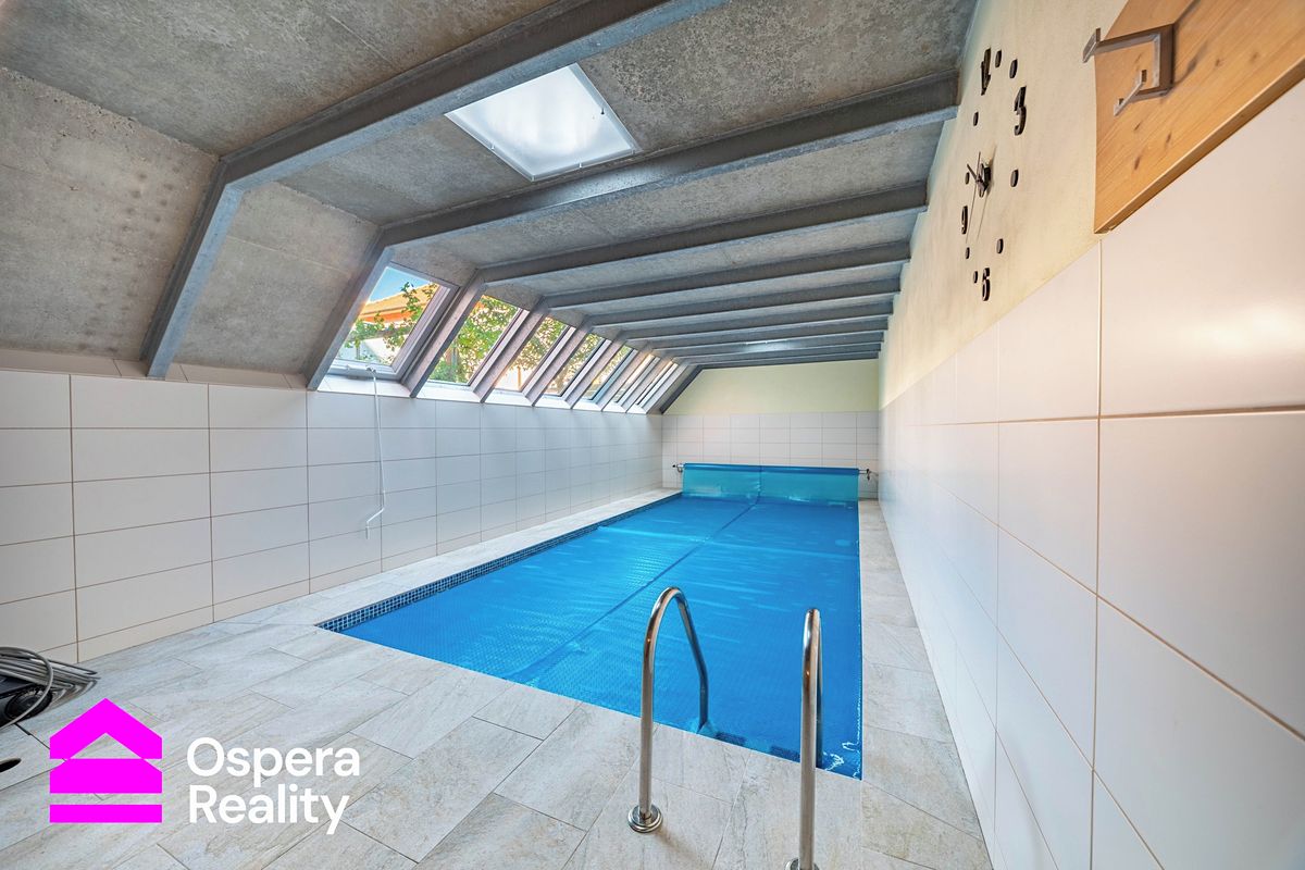 Prodej rodinného domu 630 m², pozemek 334 m² – fotografie 5