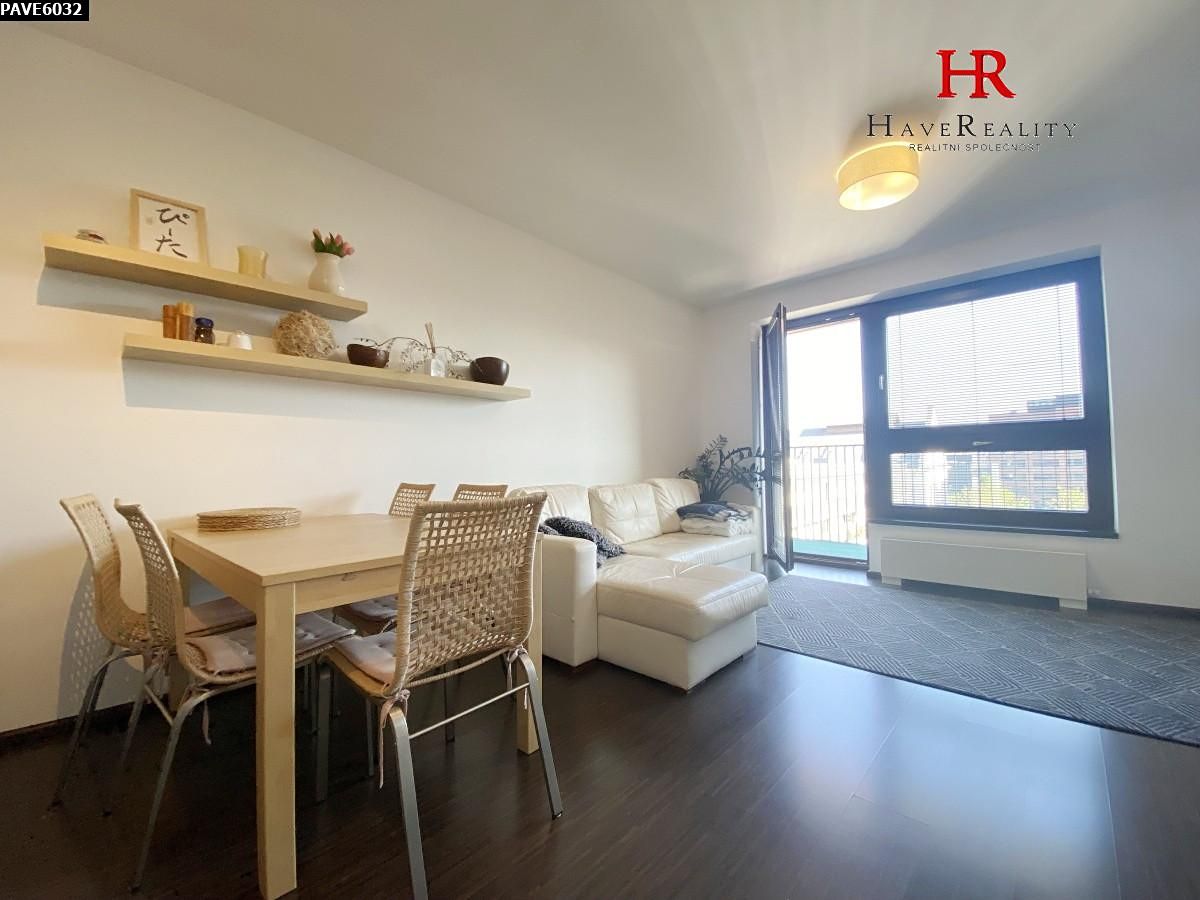 Pronájem bytu 2+kk 65 m² – fotografie 3
