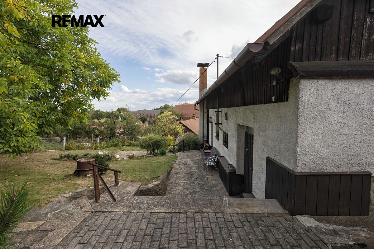 Prodej rodinného domu 200 m², pozemek 720 m² – fotografie 5