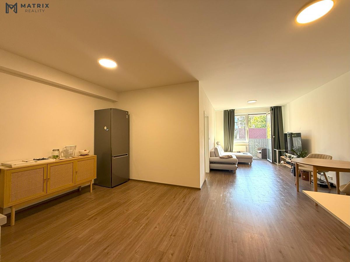 Pronájem bytu 2+kk 76 m² – fotografie 5