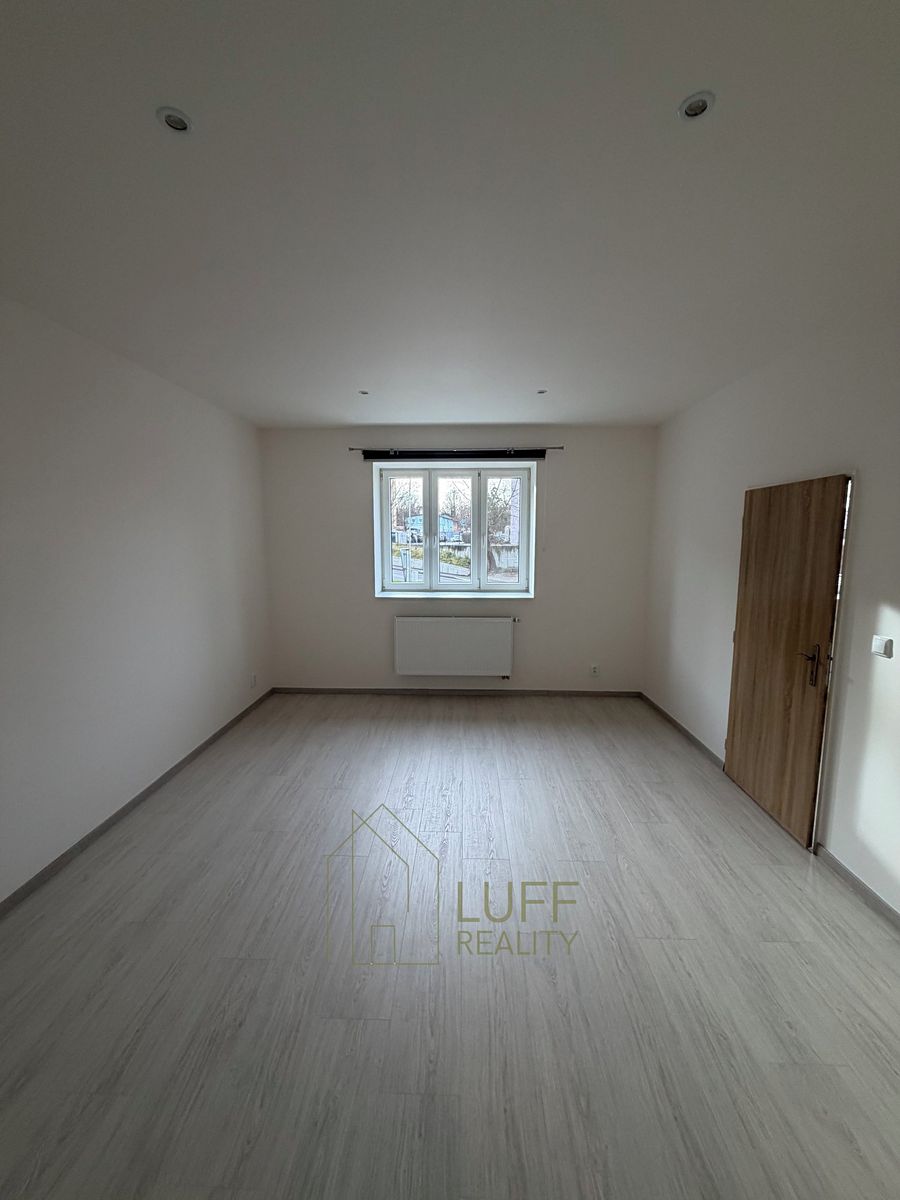 Pronájem bytu 2+1 49 m² – fotografie 2