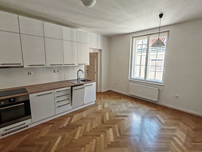 Pronájem bytu 2+1 61 m²