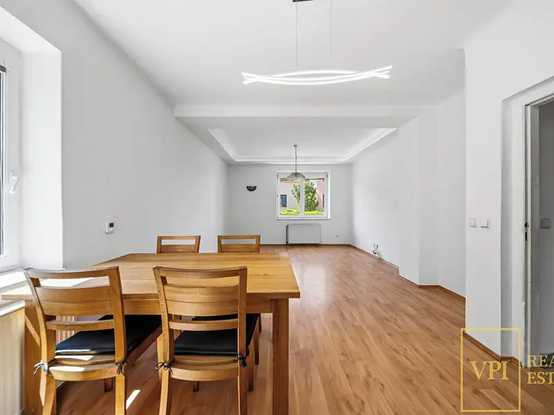 Prodej rodinného domu 155 m², pozemek 615 m², Hradec Králové – náhled fotky 3