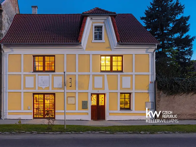Prodej rodinného domu 201 m², pozemek 629 m², Panenský Týnec – náhled fotky 1