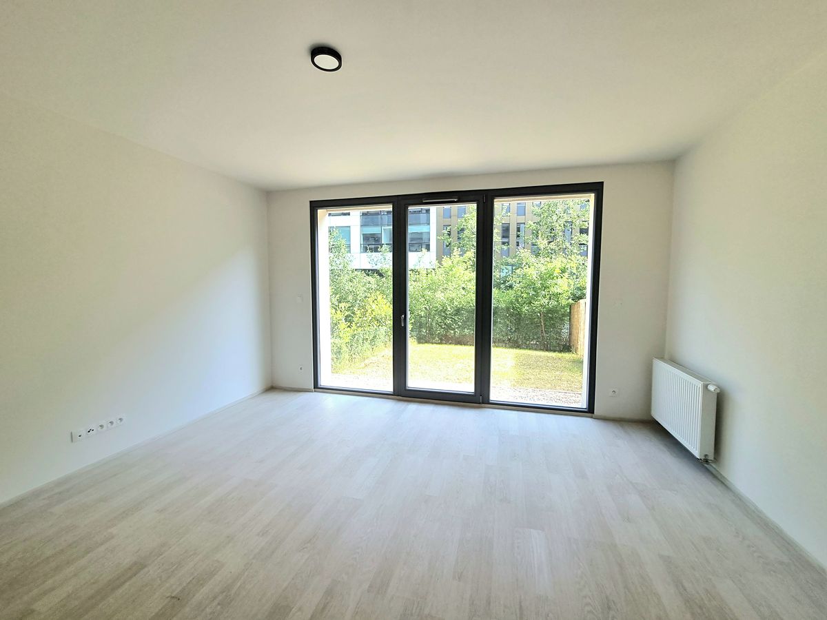 Pronájem bytu 1+kk 39 m² – fotografie 5