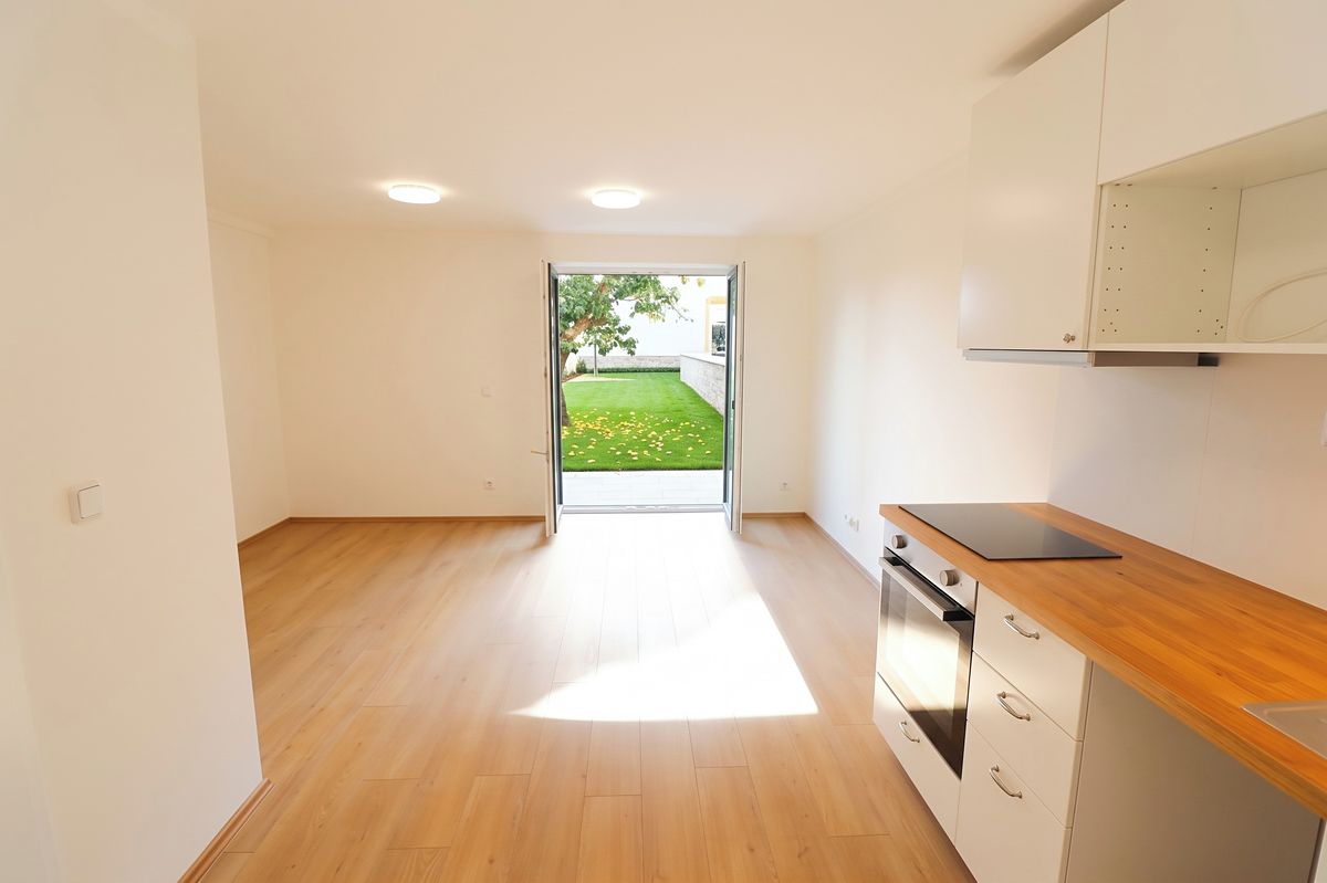 Pronájem bytu 1+kk 25 m² – fotografie 2