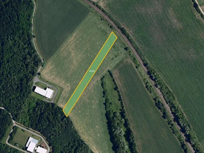 Prodej pole 9942 m², Knínice – náhled fotky 2