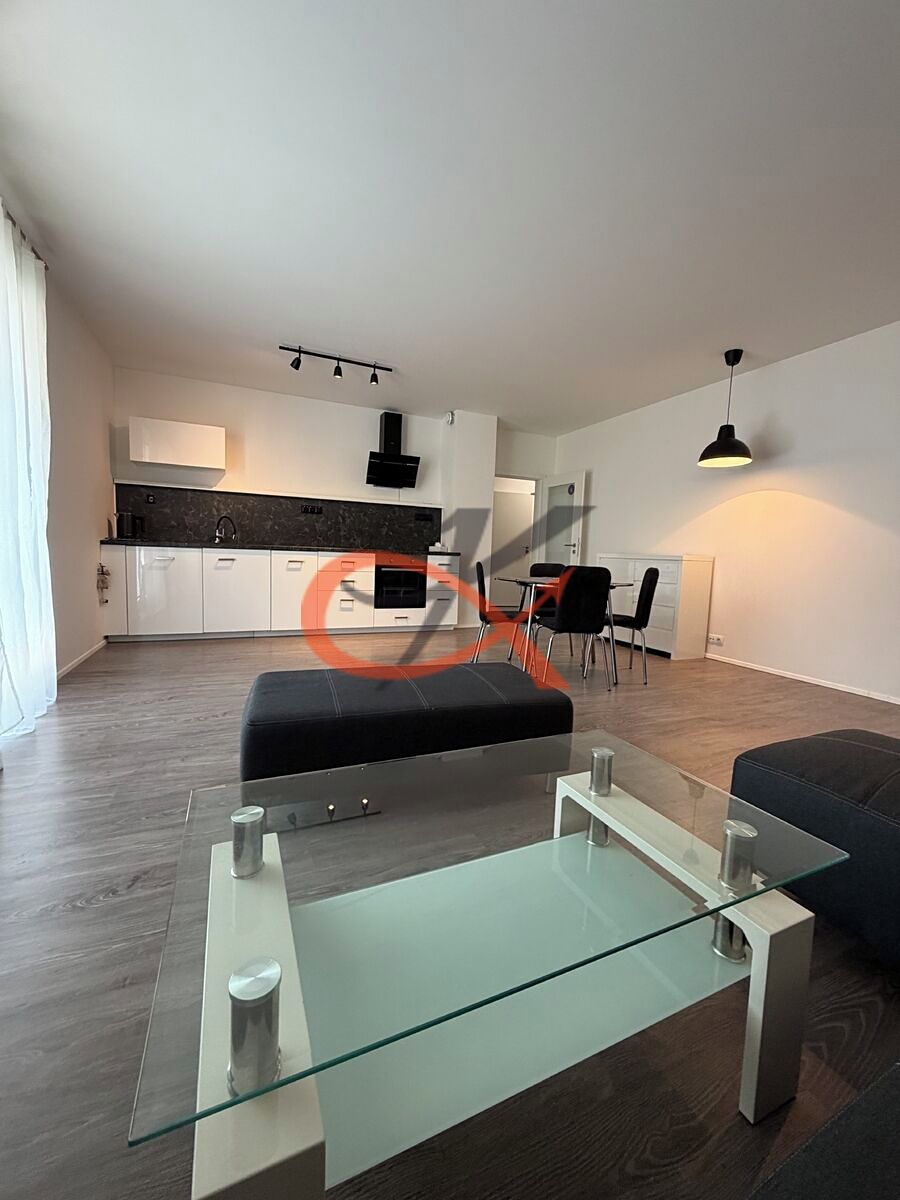 Pronájem bytu 2+kk 60 m² – fotografie 4