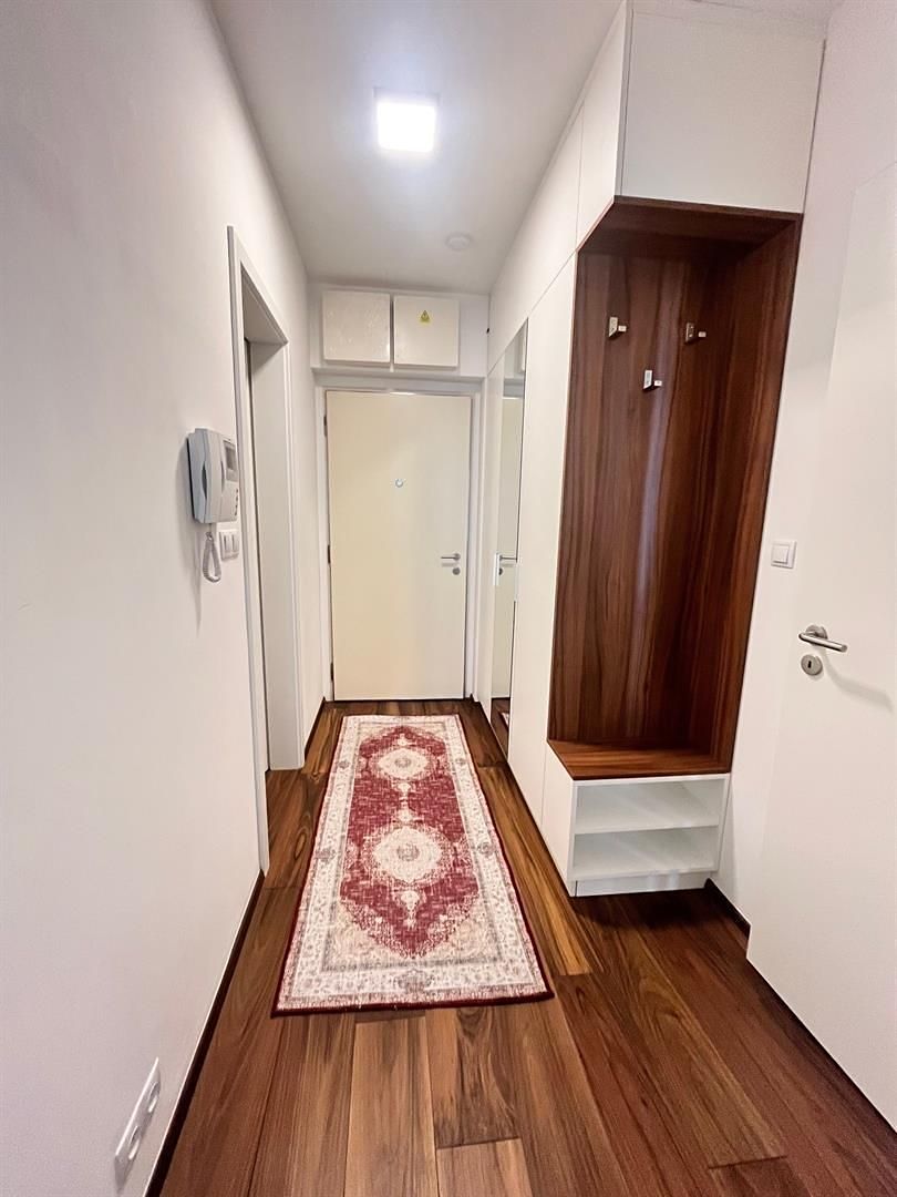 Pronájem bytu 2+kk 55 m² – fotografie 4