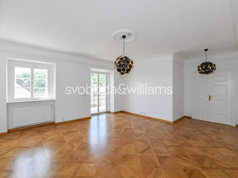 Pronájem bytu 3+1 106 m², Praha – náhled fotky 1