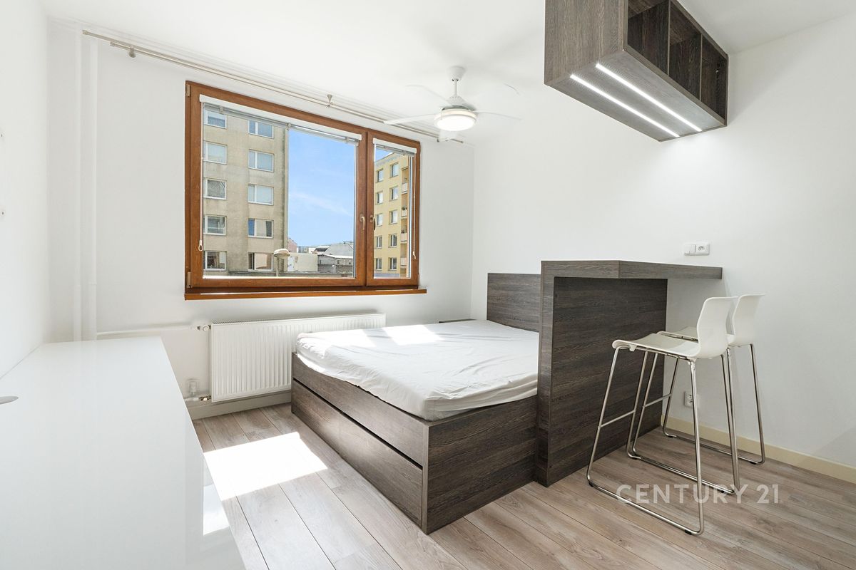 Pronájem bytu 1+kk 19 m² – fotografie 3