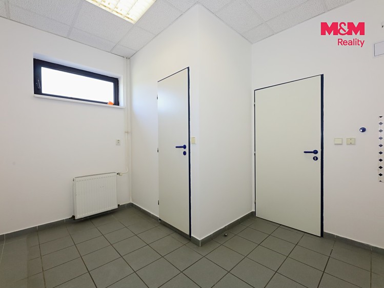 Комерційне приміщення в оренду, 607 м² (7 з 10)