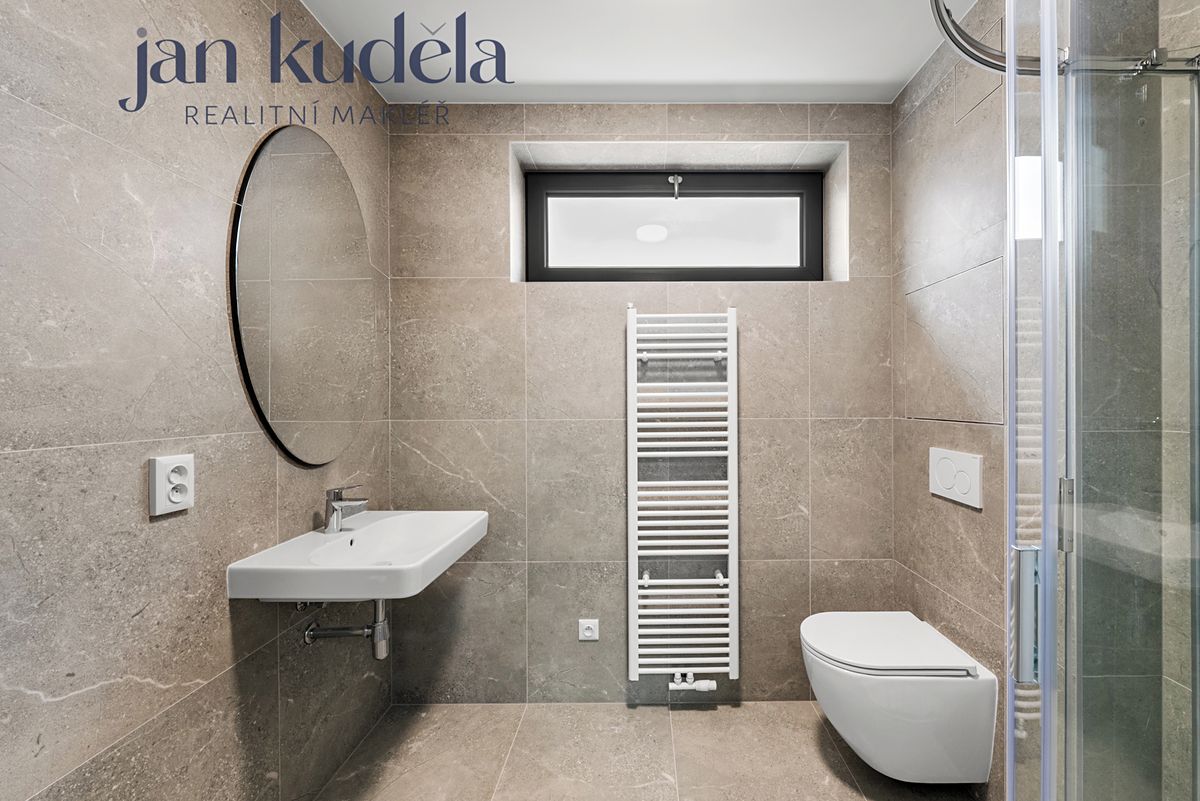 Pronájem bytu 1+kk 29 m² – fotografie 2