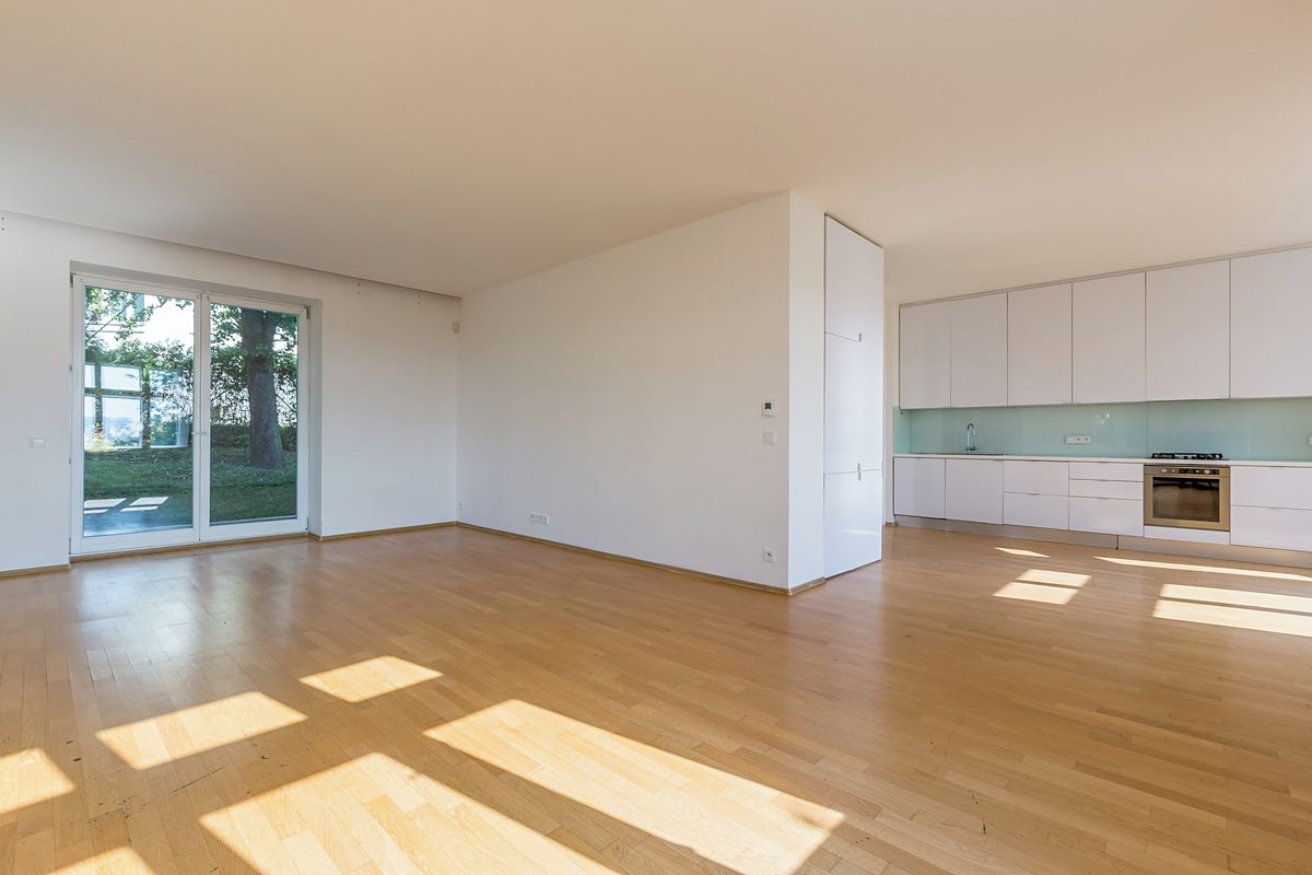 Prodej rodinného domu 185 m², pozemek 790 m² – fotografie 2