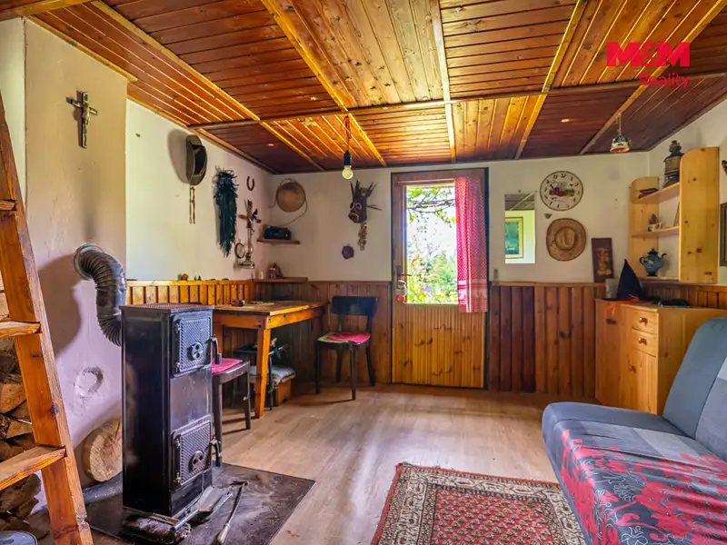 Prodej chaty 20 m², pozemek 377 m², Kamýk nad Vltavou – náhled fotky 3