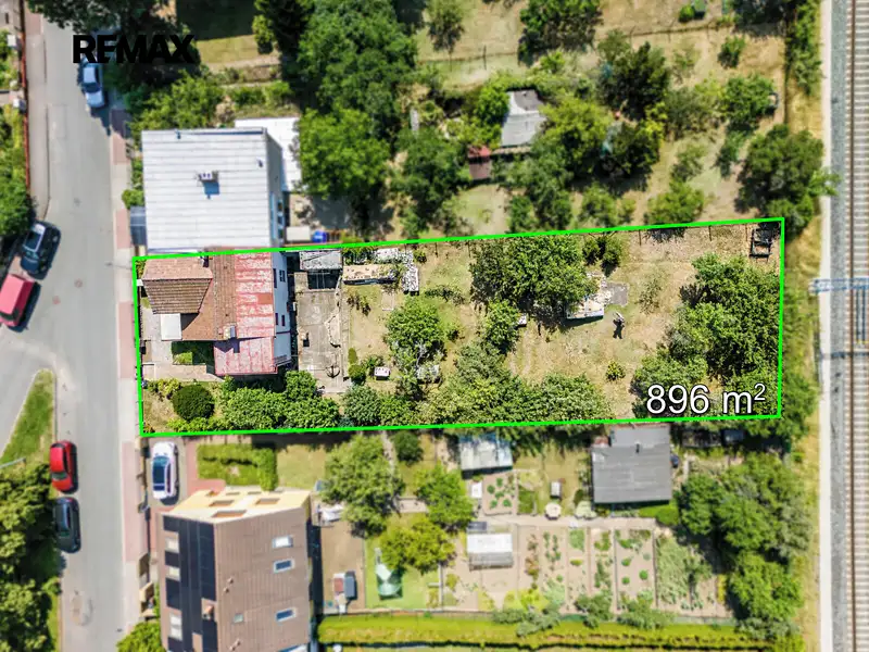 Prodej rodinného domu 127 m², pozemek 896 m², Praha – náhled fotky 2