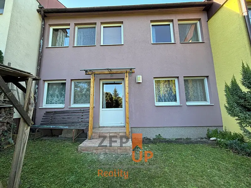 Prodej rodinného domu 140 m², pozemek 402 m², Zlaté Hory – náhled fotky 2