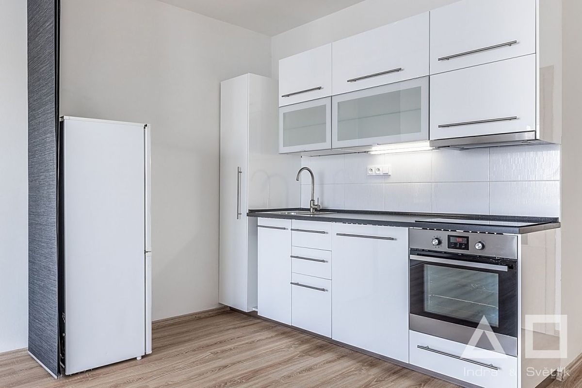 Pronájem bytu 2+kk 45 m² – fotografie 2