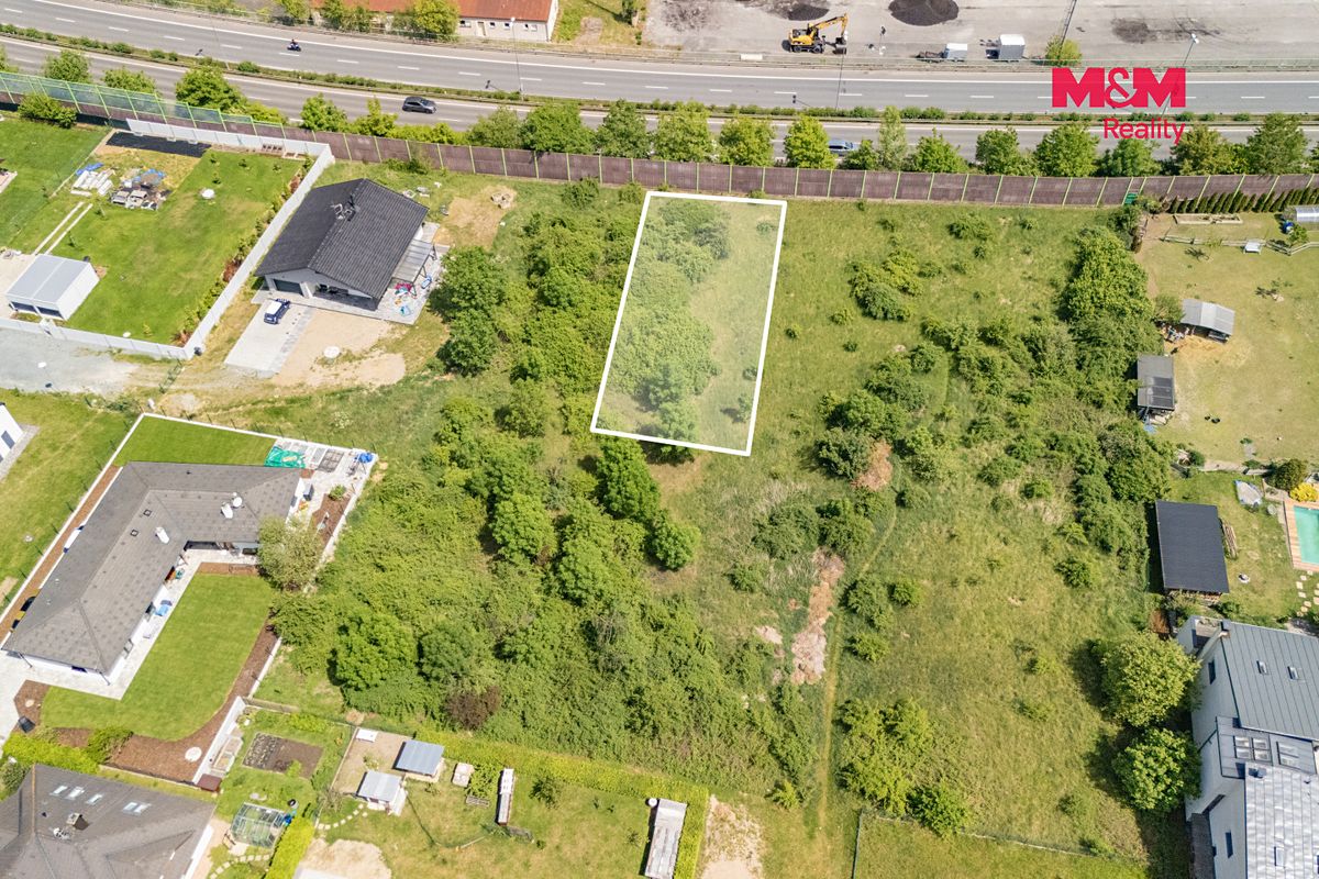 Prodej stavebního pozemku 703 m² – fotografie 4