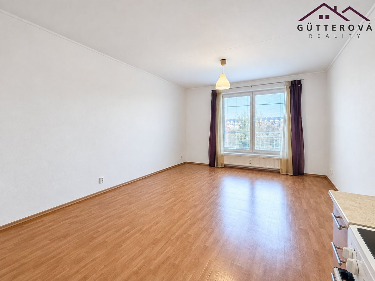 Pronájem bytu 1+kk 32 m² – fotografie 2