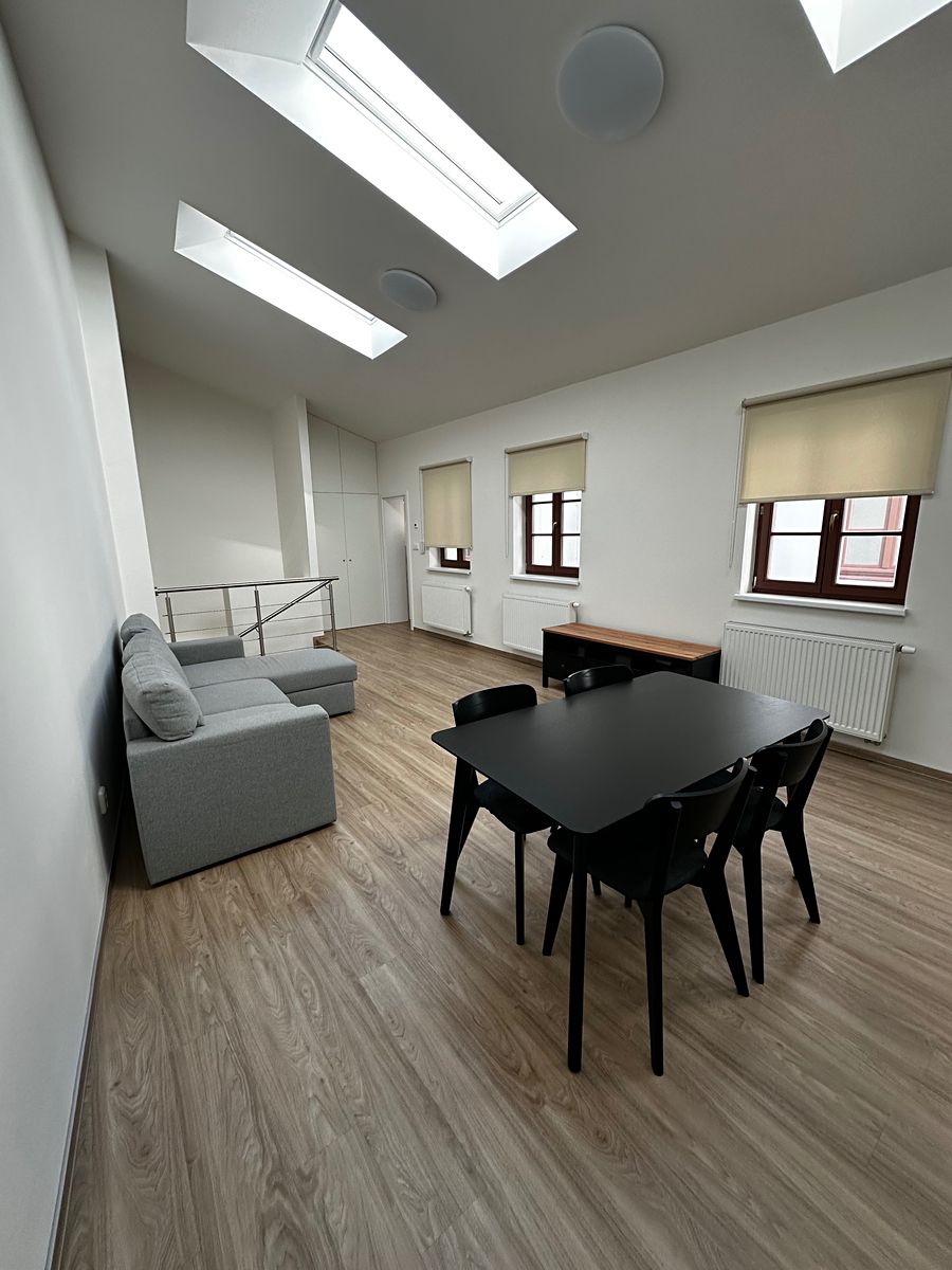 Pronájem bytu 2+kk 70 m² – fotografie 4