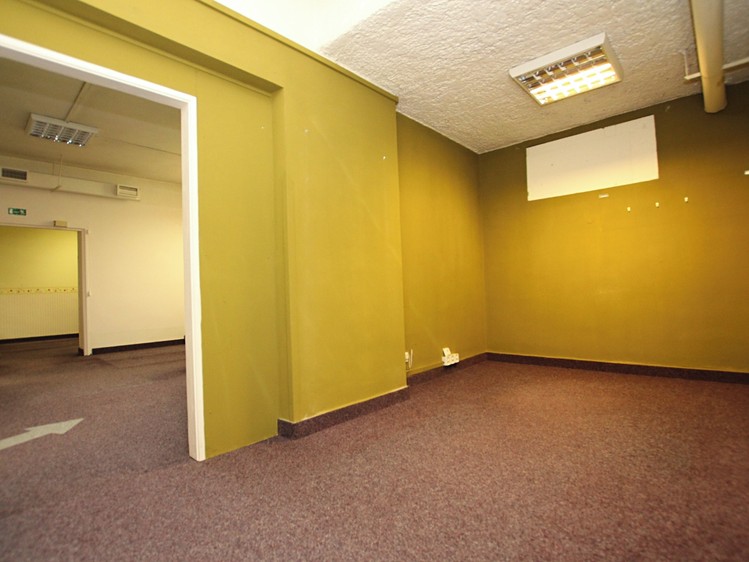 Комерційне приміщення в оренду, 100 м² (12 з 13)