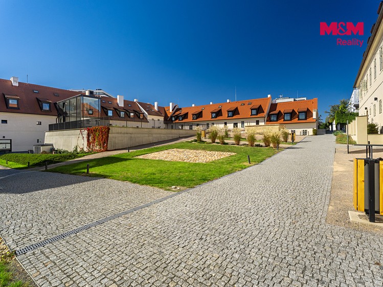 Квартира 2+kk на продаж, 79 м² (24 з 30)
