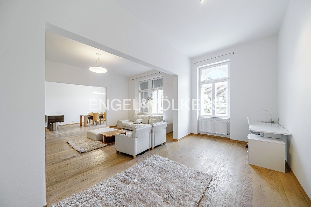 Pronájem bytu 2+kk 128 m² – fotografie 5