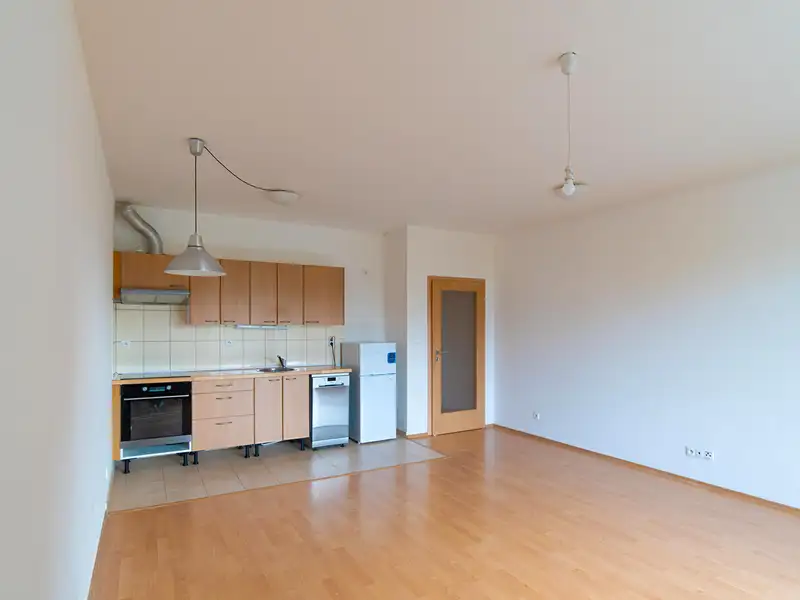 Pronájem bytu 2+kk 69 m², Praha – náhled fotky 3