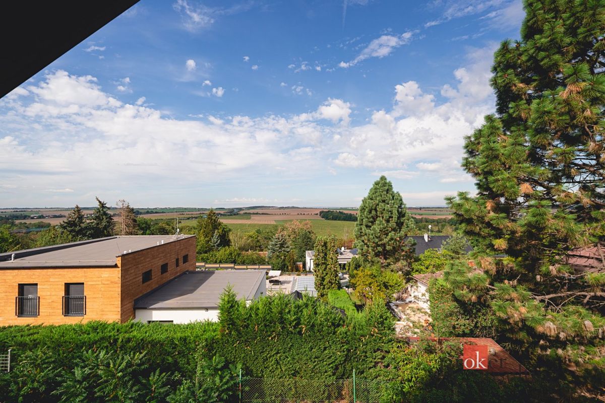Prodej rodinného domu 172 m², pozemek 351 m² – fotografie 3