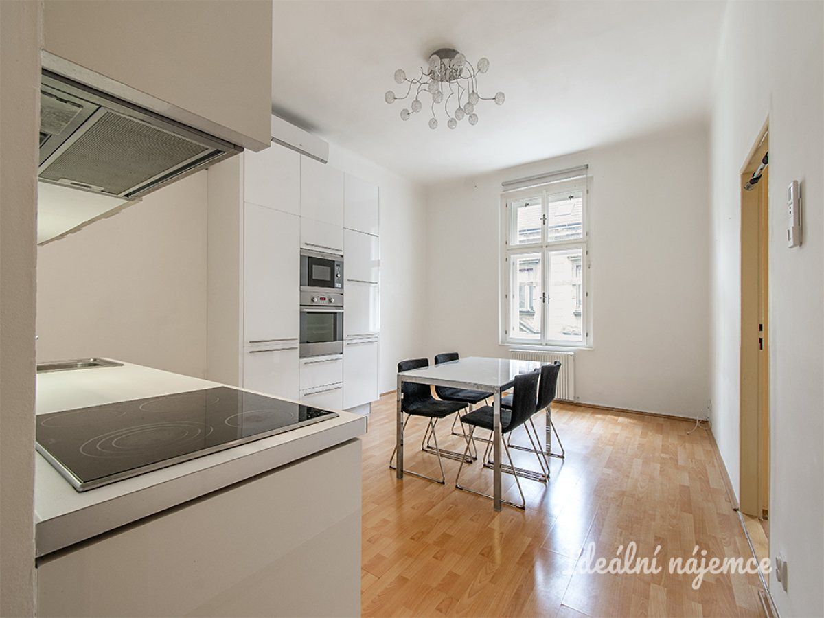 Pronájem bytu 2+kk 51 m² – fotografie 4