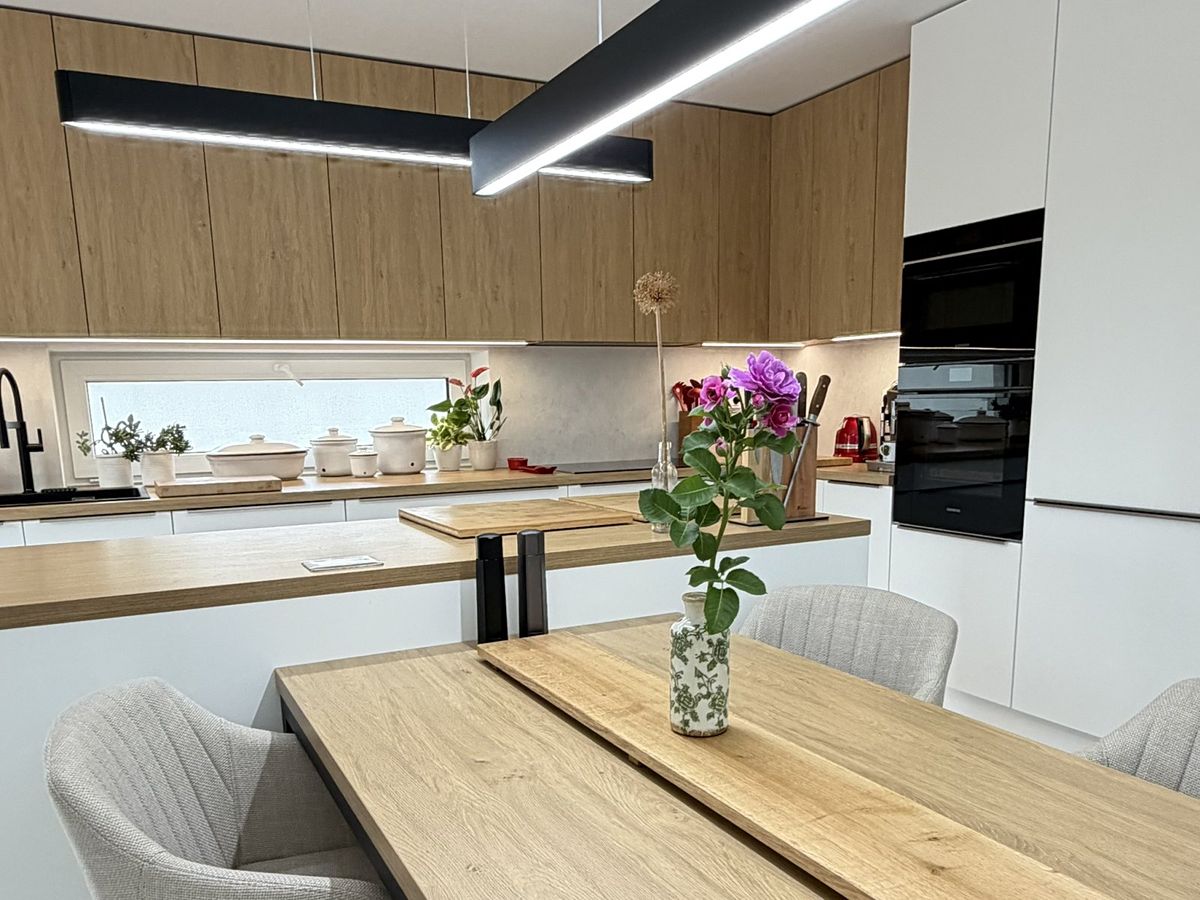 Prodej rodinného domu 140 m², pozemek 594 m², Roudné – fotka 1 z 3