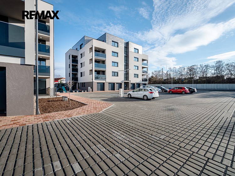 Wohnung 2+kk zur Miete, 70 m² (1 von 20)