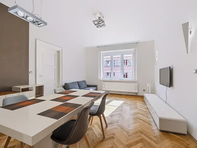 Pronájem bytu 3+kk 95 m², Praha – náhled fotky 2