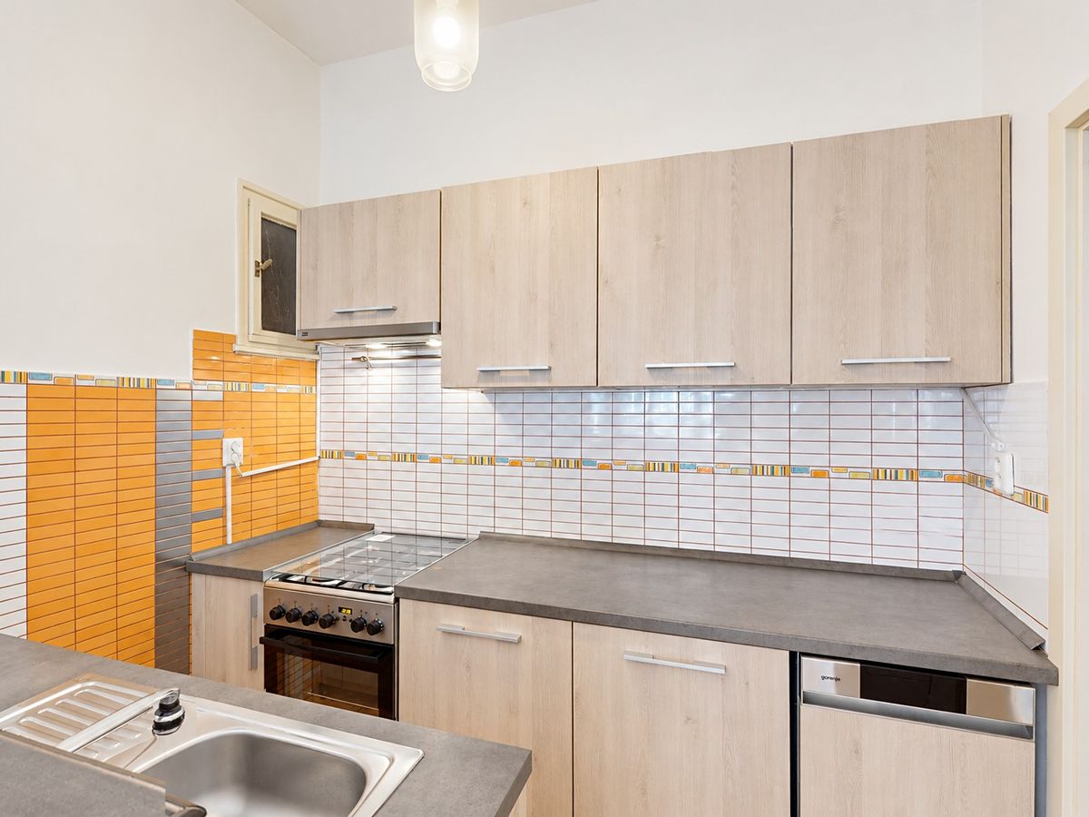 Pronájem bytu 2+kk 54 m² – fotografie 3