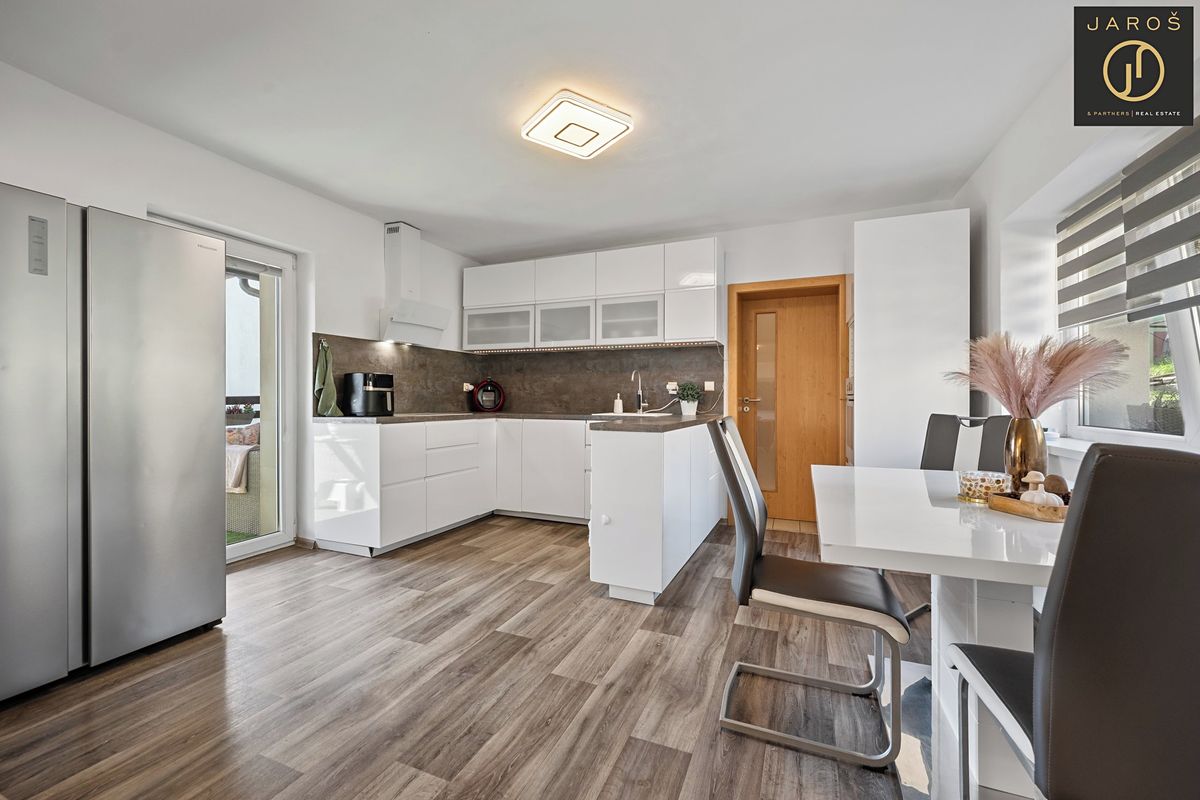 Prodej rodinného domu 103 m², pozemek 1358 m² – fotografie 3