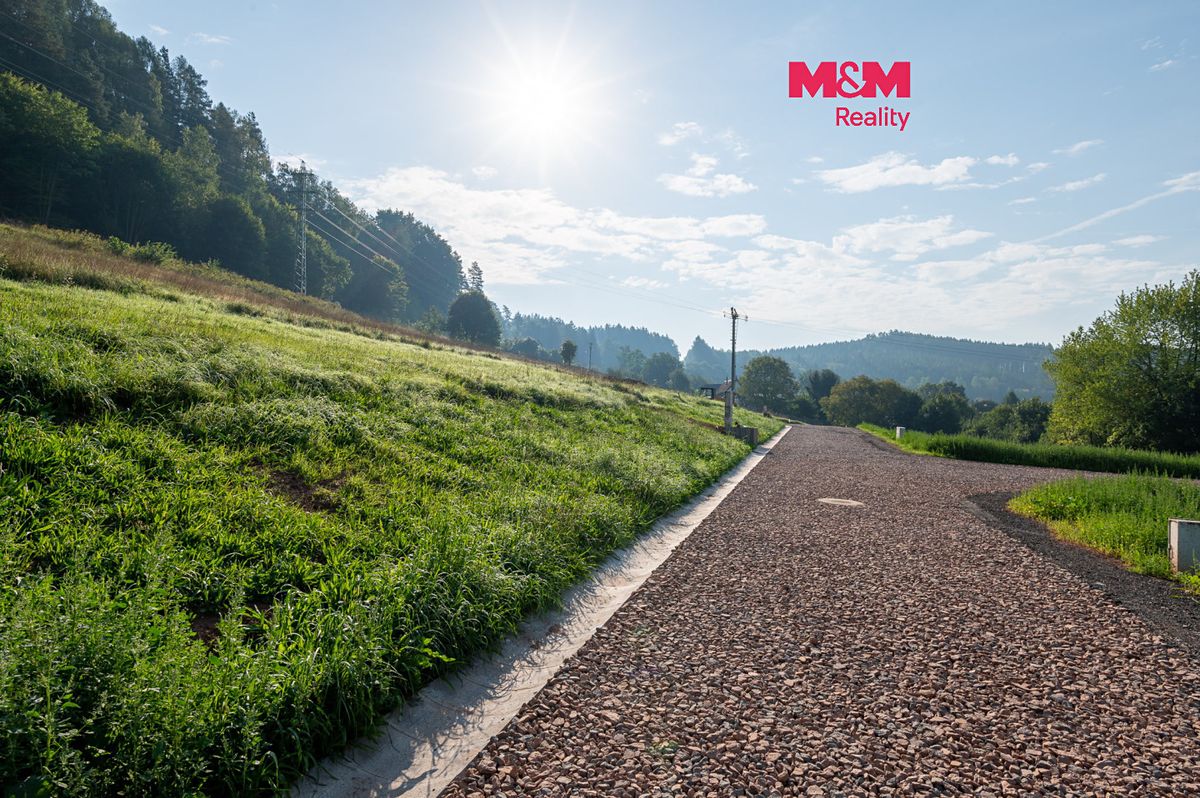 Prodej stavebního pozemku 2372 m², Trutnov – fotka 1 z 3