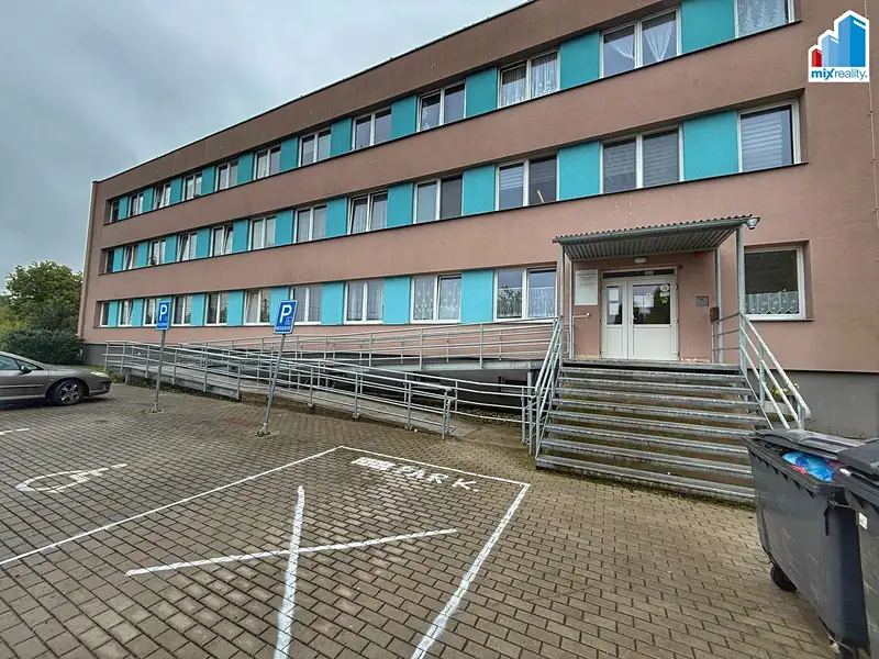 Pronájem bytu 2+1 50 m², Strašice – náhled fotky 2