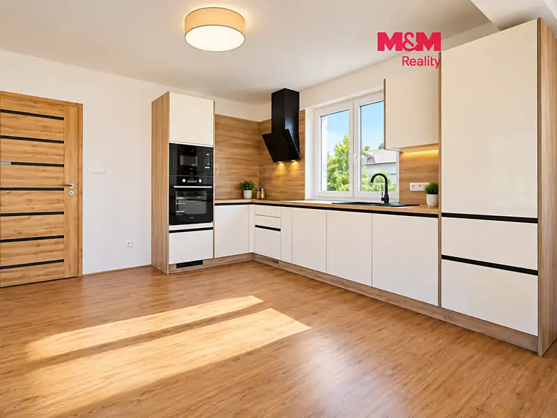 Pronájem rodinného domu 125 m², pozemek 750 m², Hory – náhled fotky 1