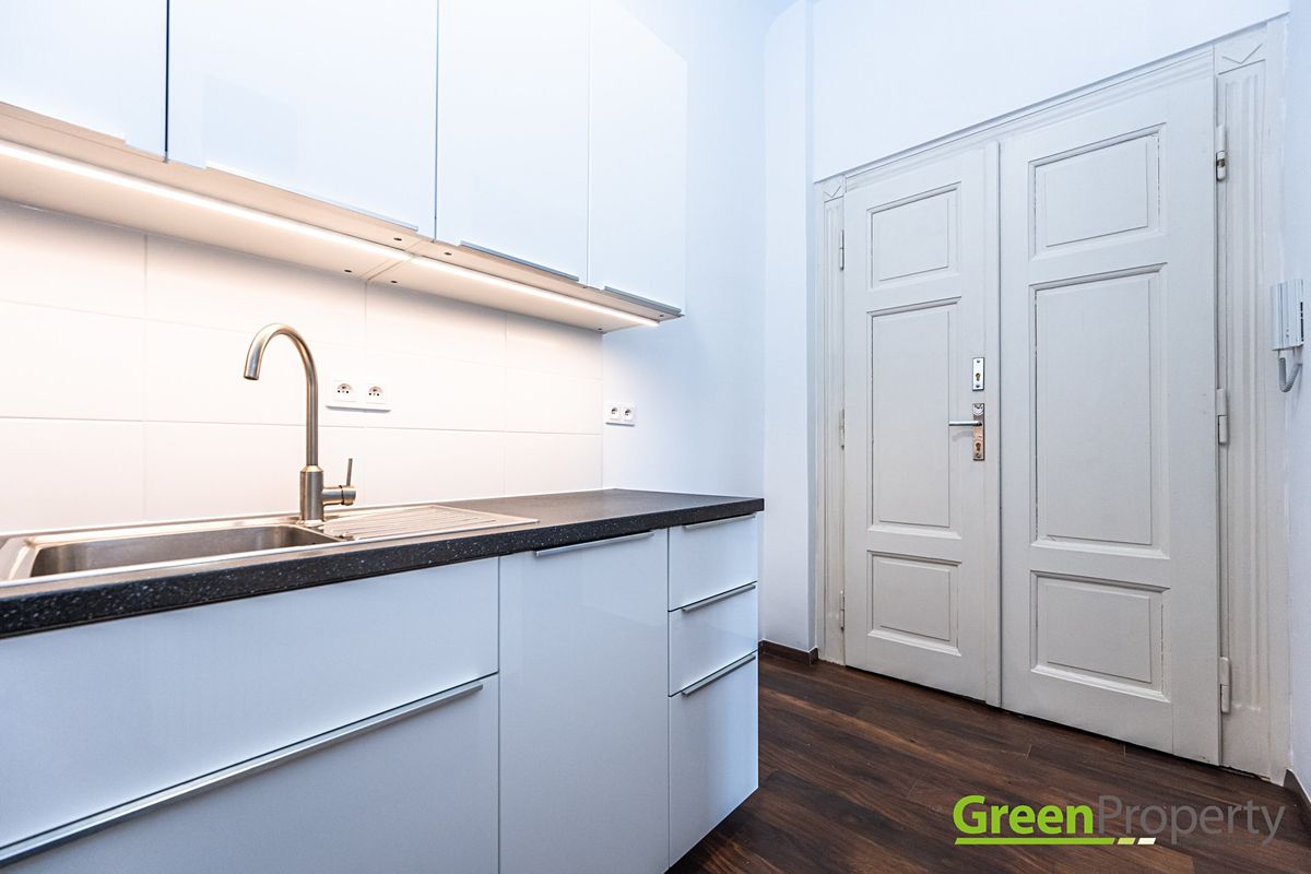 Pronájem bytu 2+kk 57 m² – fotografie 5