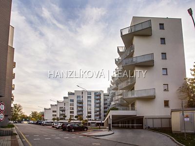 Pronájem bytu 1+kk 30 m²