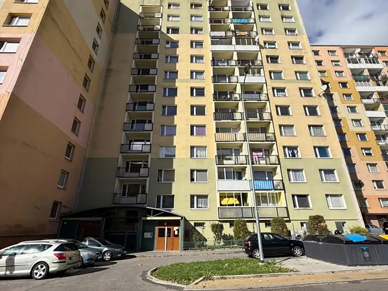 Pronájem bytu 1+1 43 m², Chomutov – náhled fotky 2