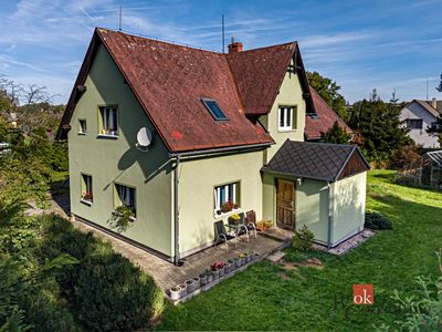Prodej rodinného domu 221 m², pozemek 1174 m²