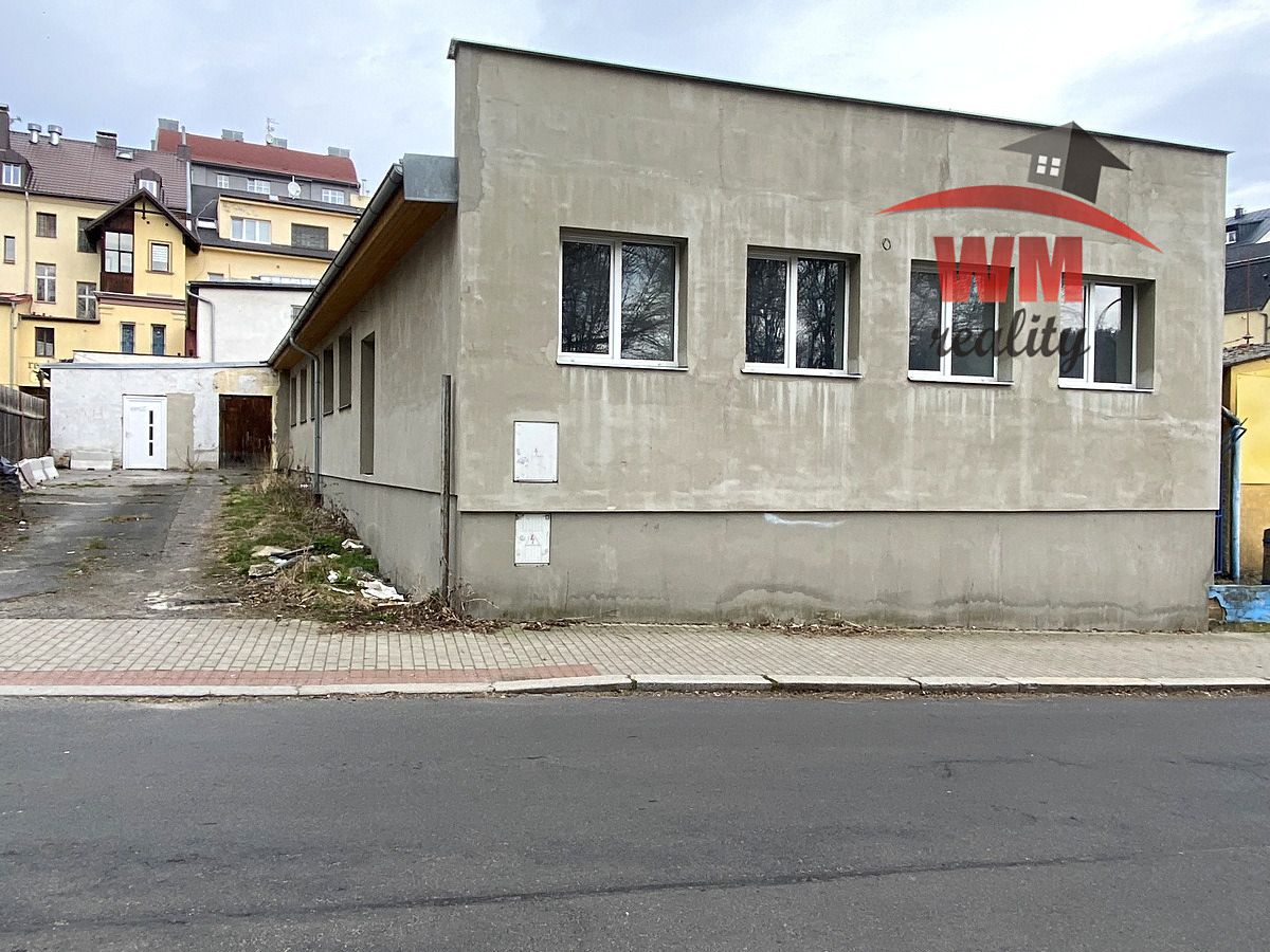 Prodej komerční nemovitosti 300 m²